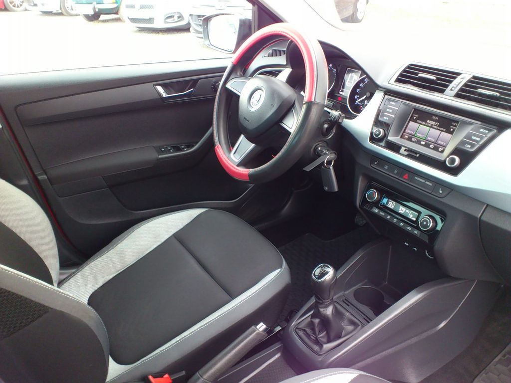 skoda-fabia-1-2-tsi-2015-aut-klima - 9