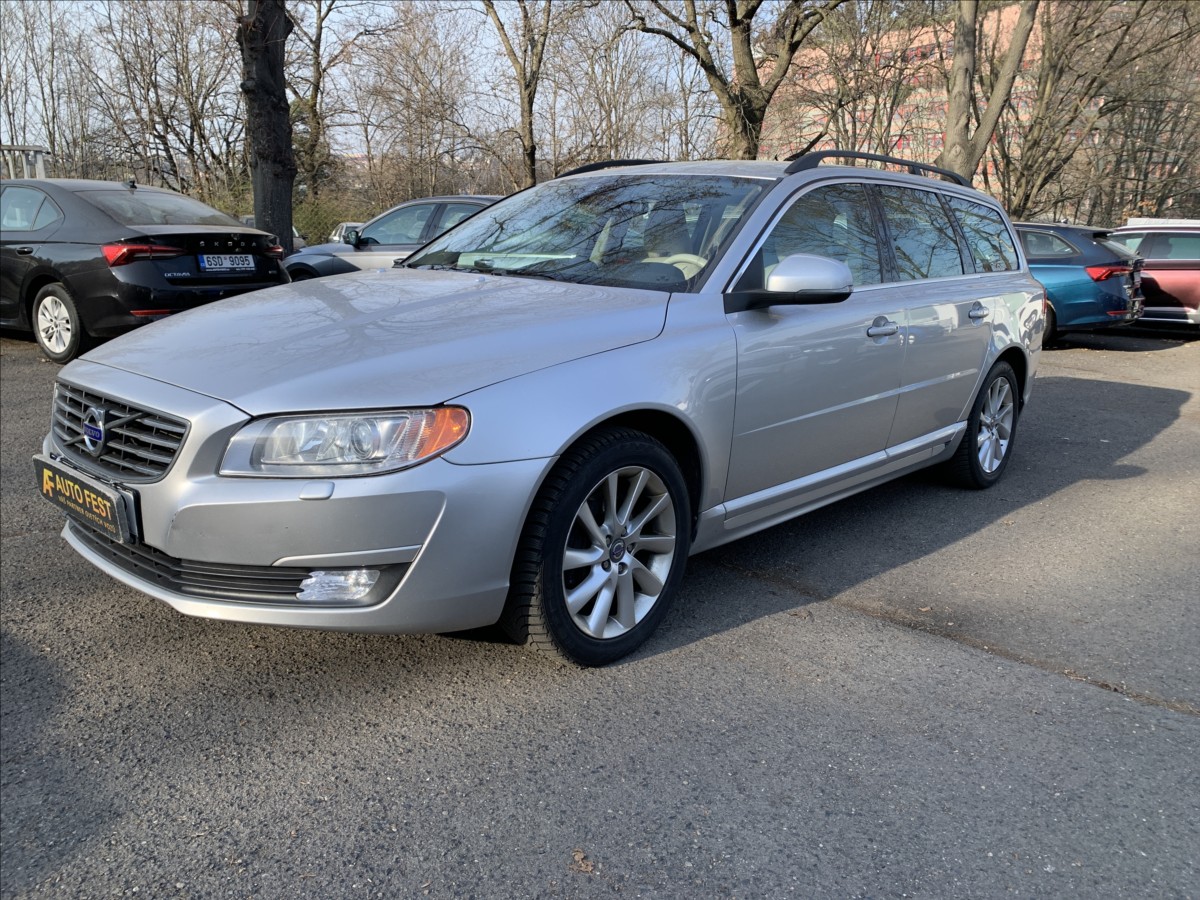 Volvo V70 2,4 D5 AWD,ČR