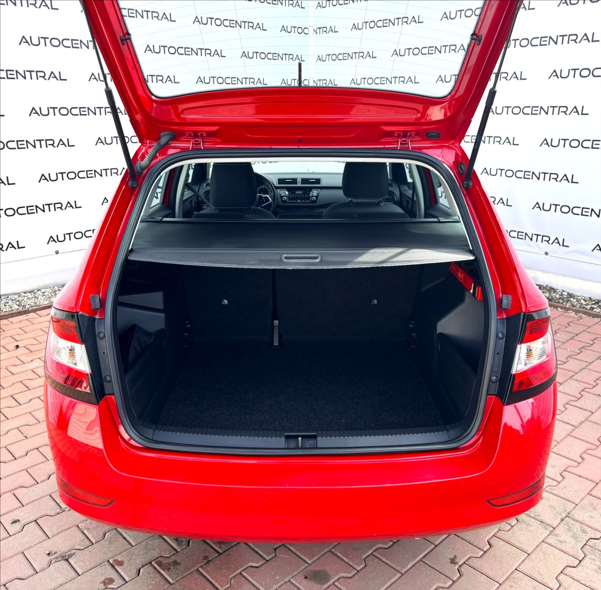 skoda-fabia-1-0-tsi-1-maj-cr-dph - 9