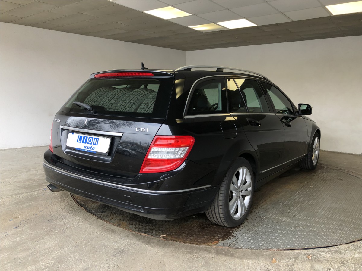 mercedes-benz-tridy-c-2-2-220-cdi - 6