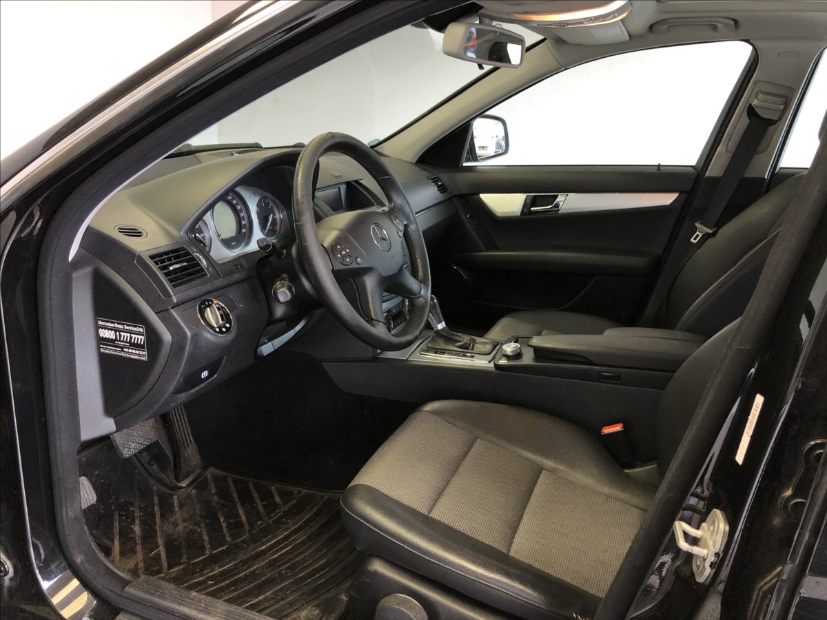 mercedes-benz-tridy-c-2-2-220-cdi - 8