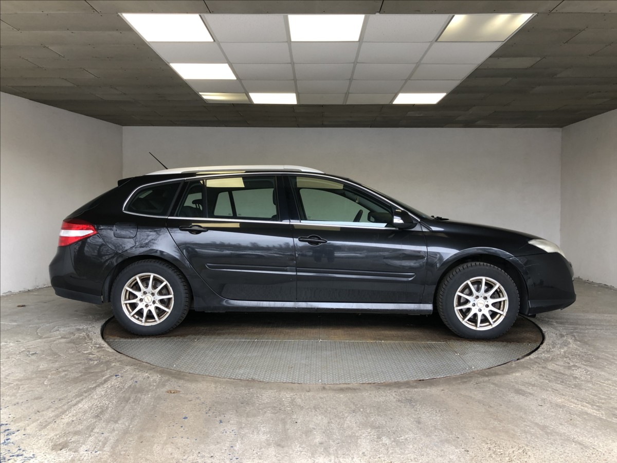 renault-laguna-2-0-dci - 7