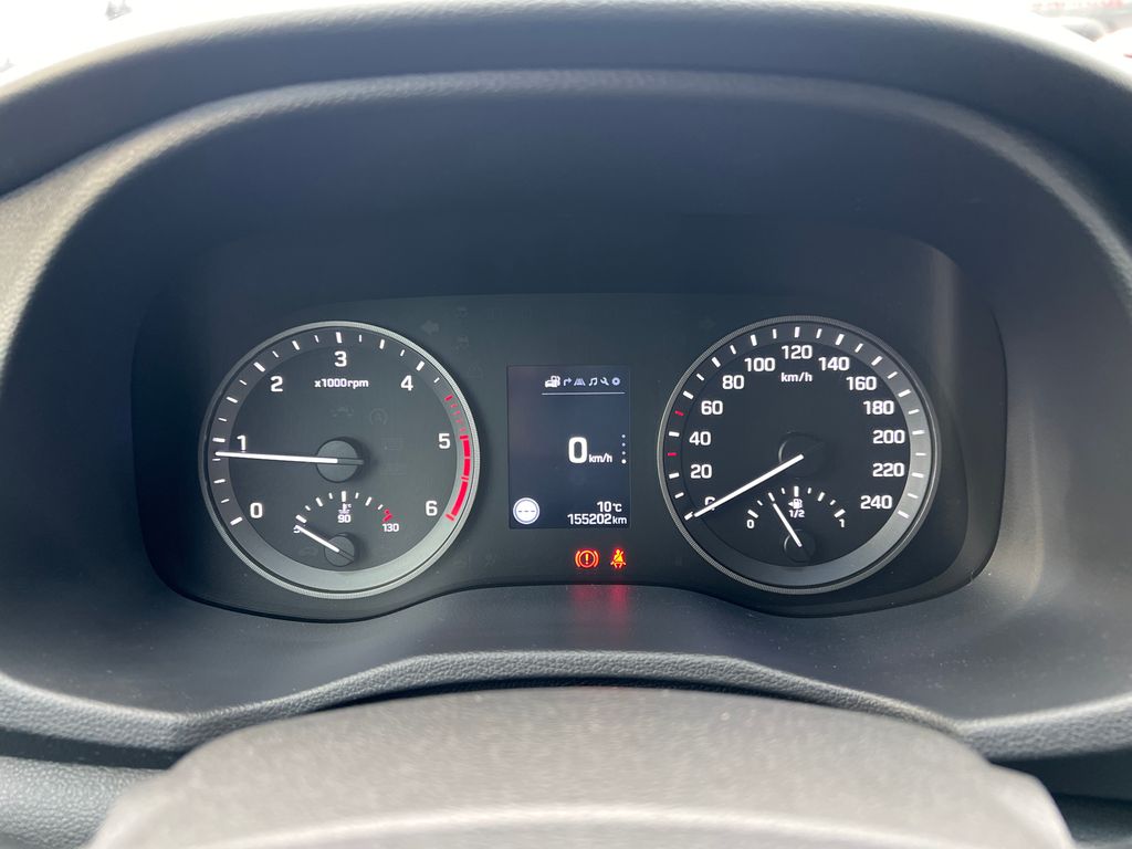 hyundai-tucson-1-6-crdi-116k-servis-zaruka - 9