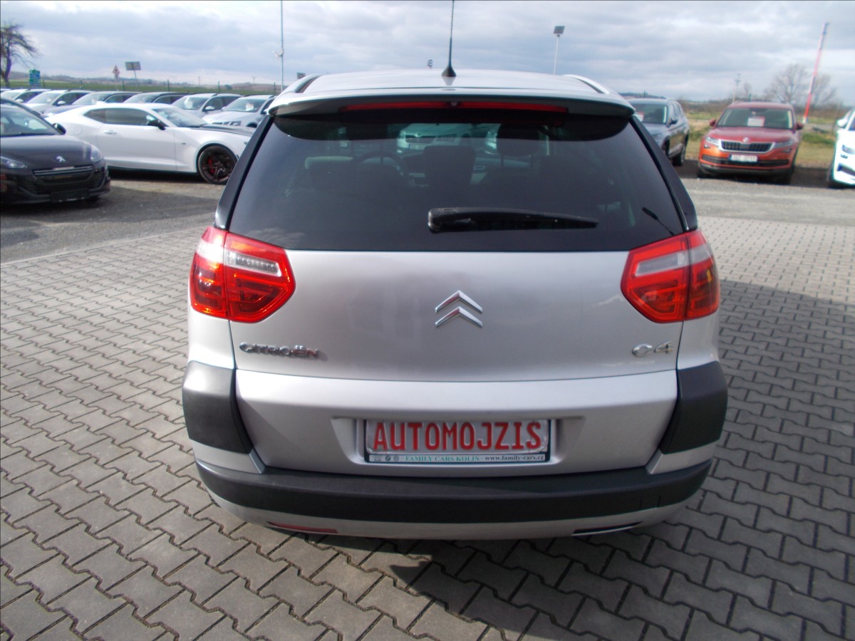 citroen-c4-picasso-1-6-hdi-80-kw-digiklima - 9