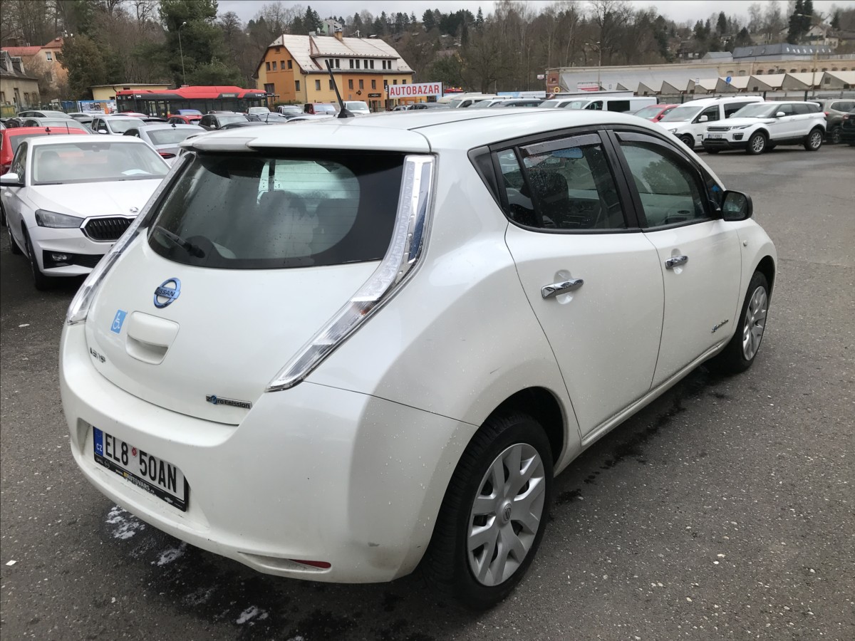 nissan-leaf-0-0-24kw - 4