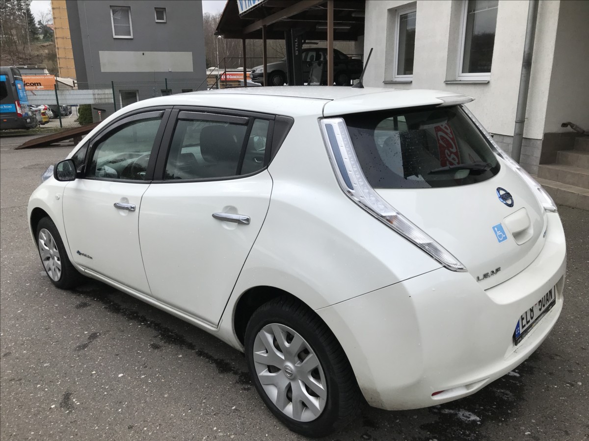 nissan-leaf-0-0-24kw - 5