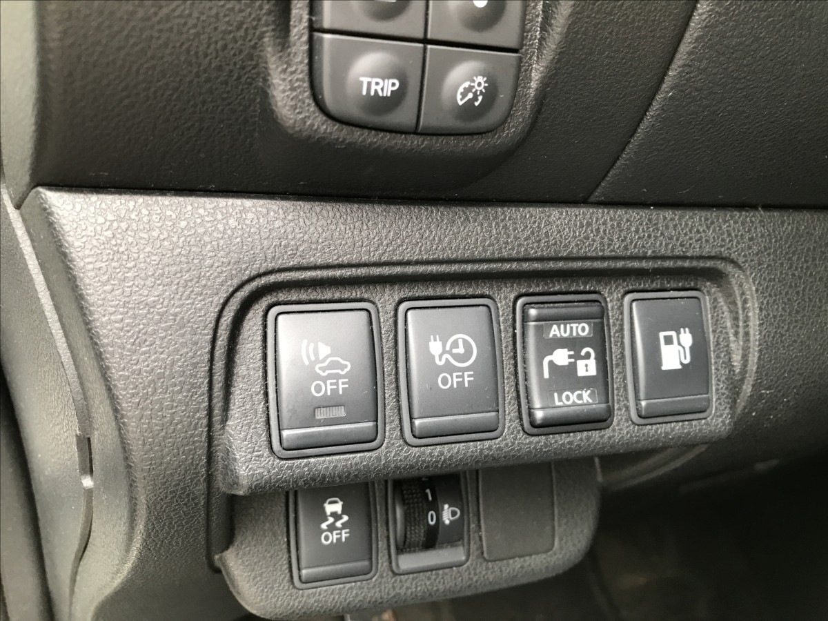 nissan-leaf-0-0-24kw - 7