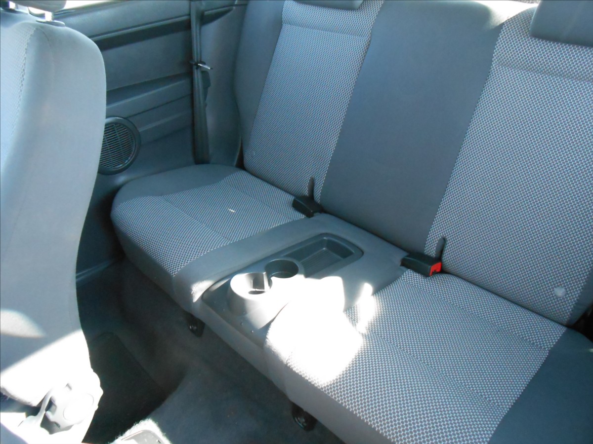 volkswagen-fox-1-2-htp-81-084-km-serviska - 8