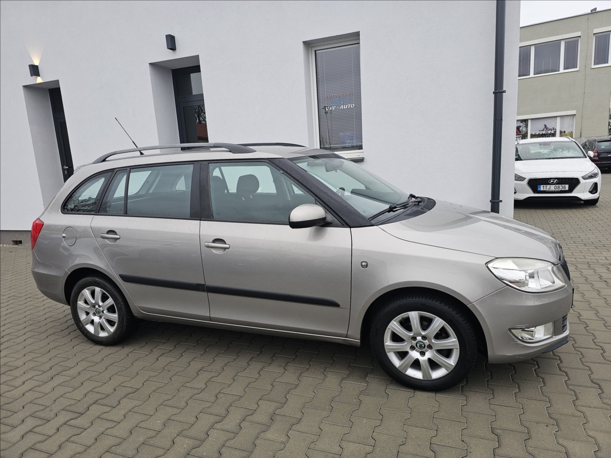 skoda-fabia-ii-1-2-tsi-ambition-klima - 4