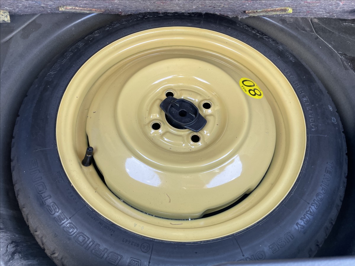 suzuki-swift-1-3-i-67kw-4x4-klima-po-stk - 9