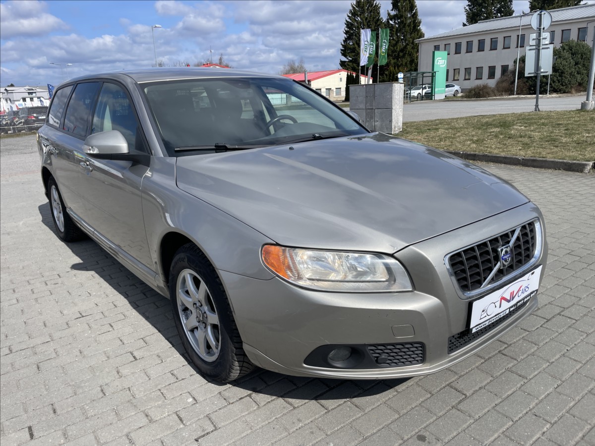 volvo-v70-2-0-d-100kw-momentum-kinetic-odp-dph - 5