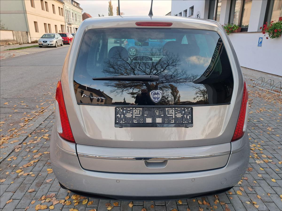 lancia-musa-1-4-i-comfort - 8