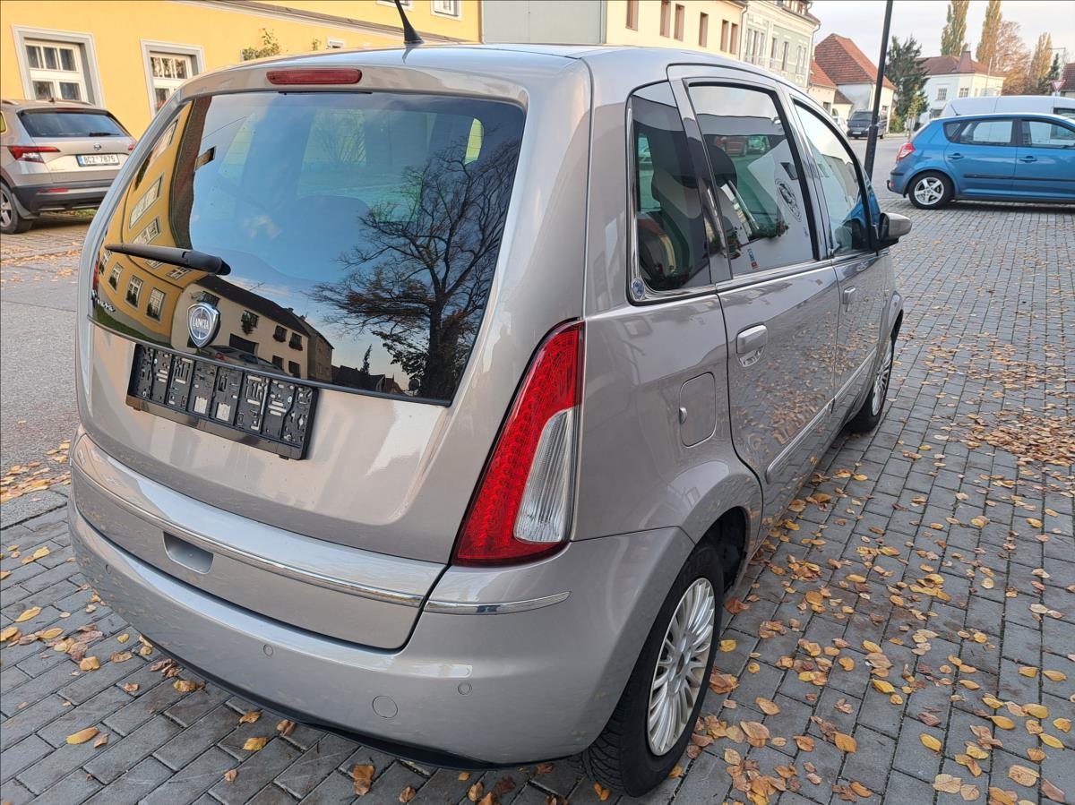 lancia-musa-1-4-i-comfort - 9