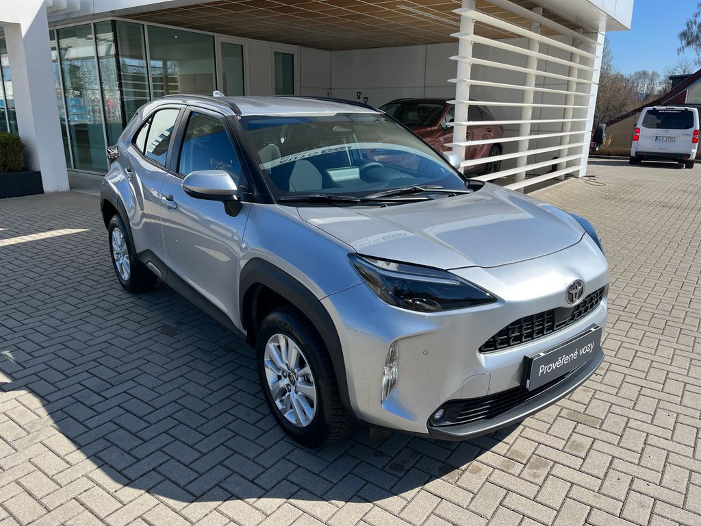toyota-yaris-cross-1-5-hybrid-e-cvt-4x4-comfort - 7