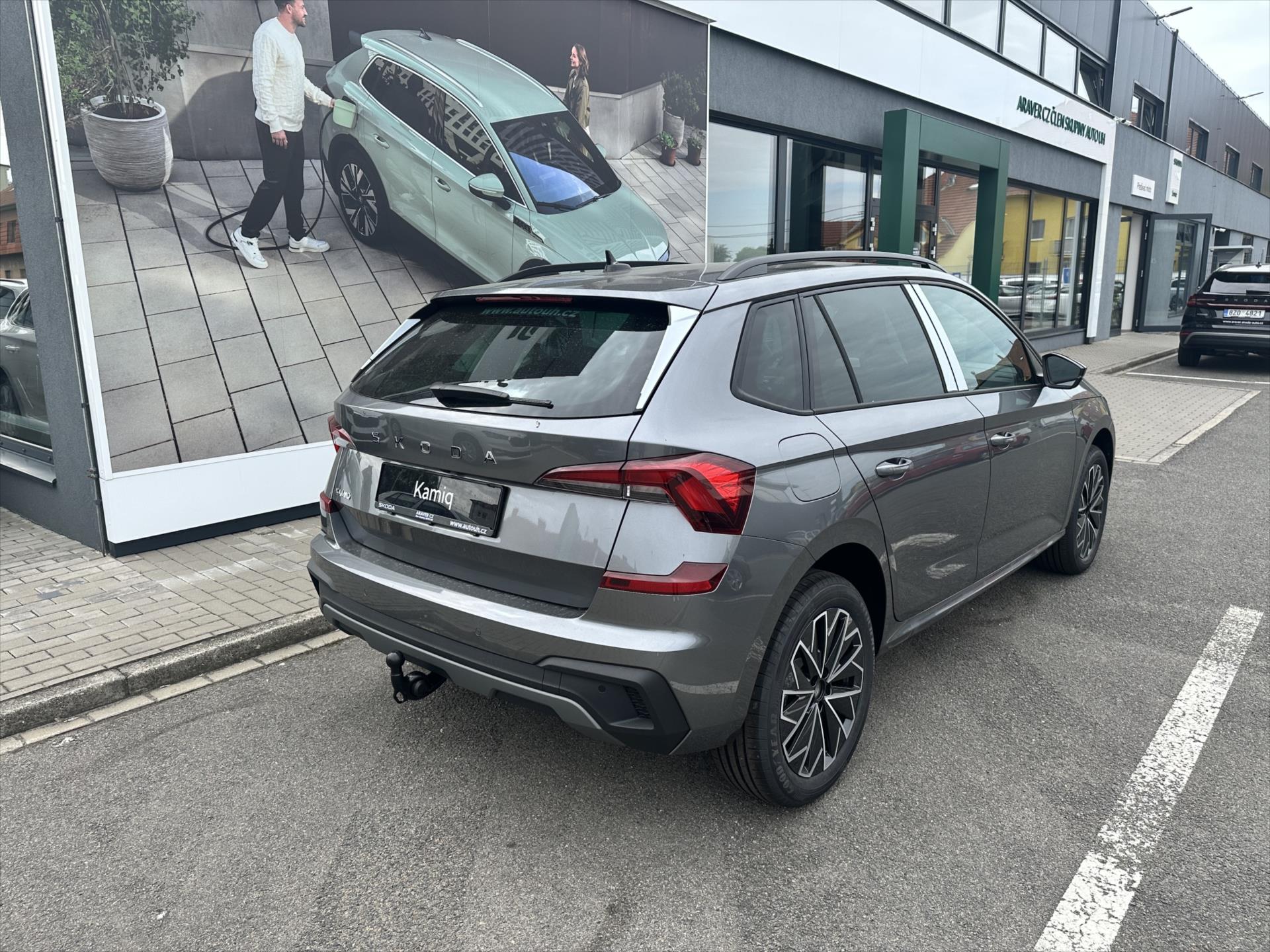 skoda-kamiq-1-0-tsi-85-kw-dynamic - 3