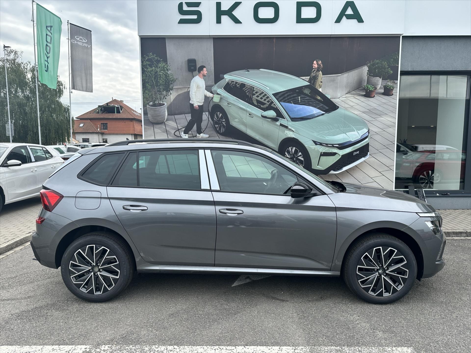 skoda-kamiq-1-0-tsi-85-kw-dynamic - 4