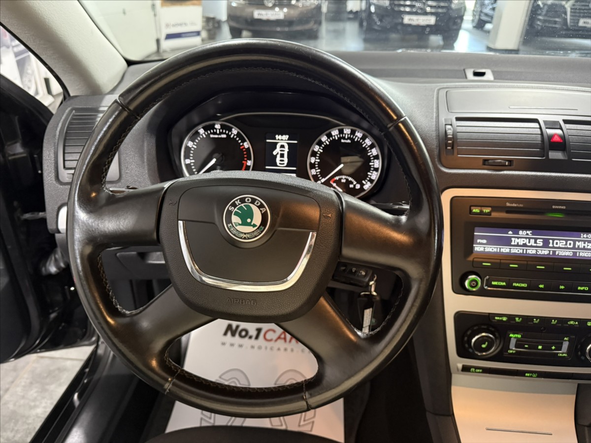 skoda-octavia-1-4-tsi-90kw-elegance-vyhrev - 8