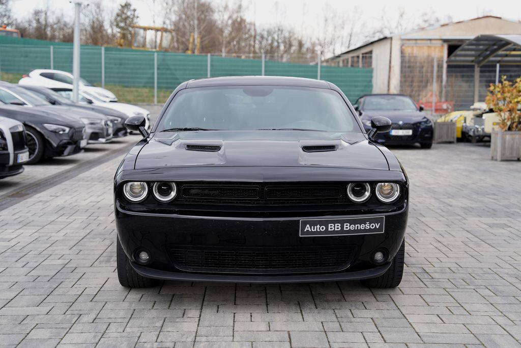 Dodge Challenger 3.6 V6 automat,/kůže/xenony