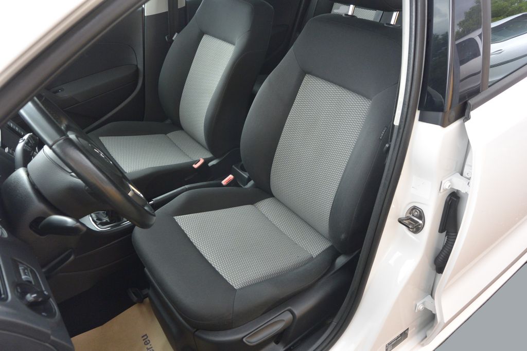 volkswagen-polo-1-2tsi-66kw-navi-klima - 9