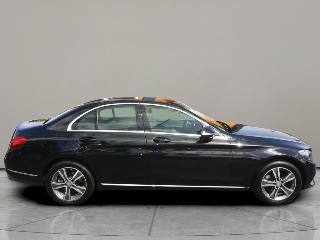 mercedes-benz-tridy-c-c200d-avantgarde - 3