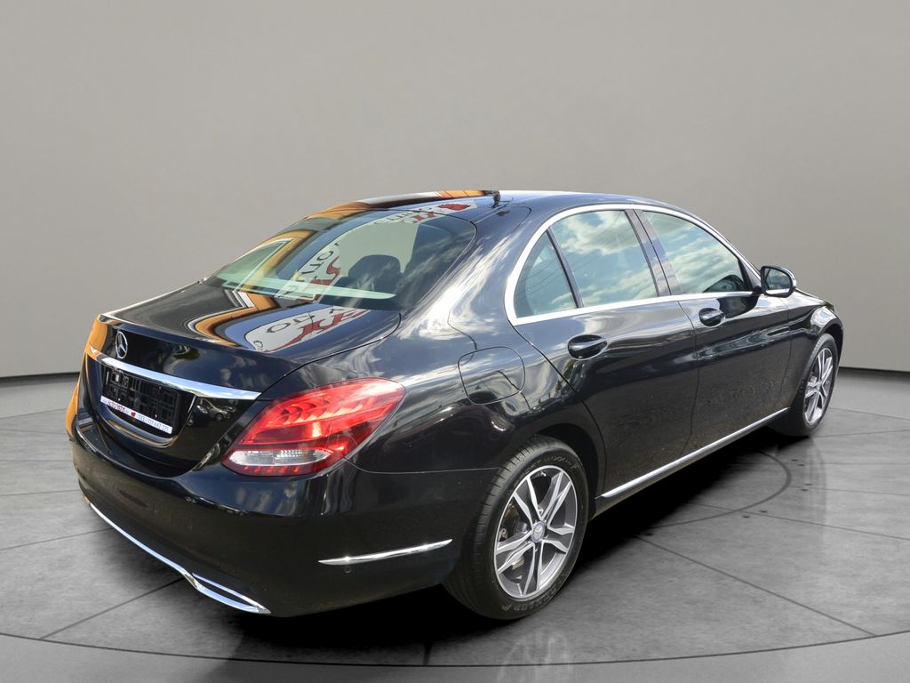 mercedes-benz-tridy-c-c200d-avantgarde - 4