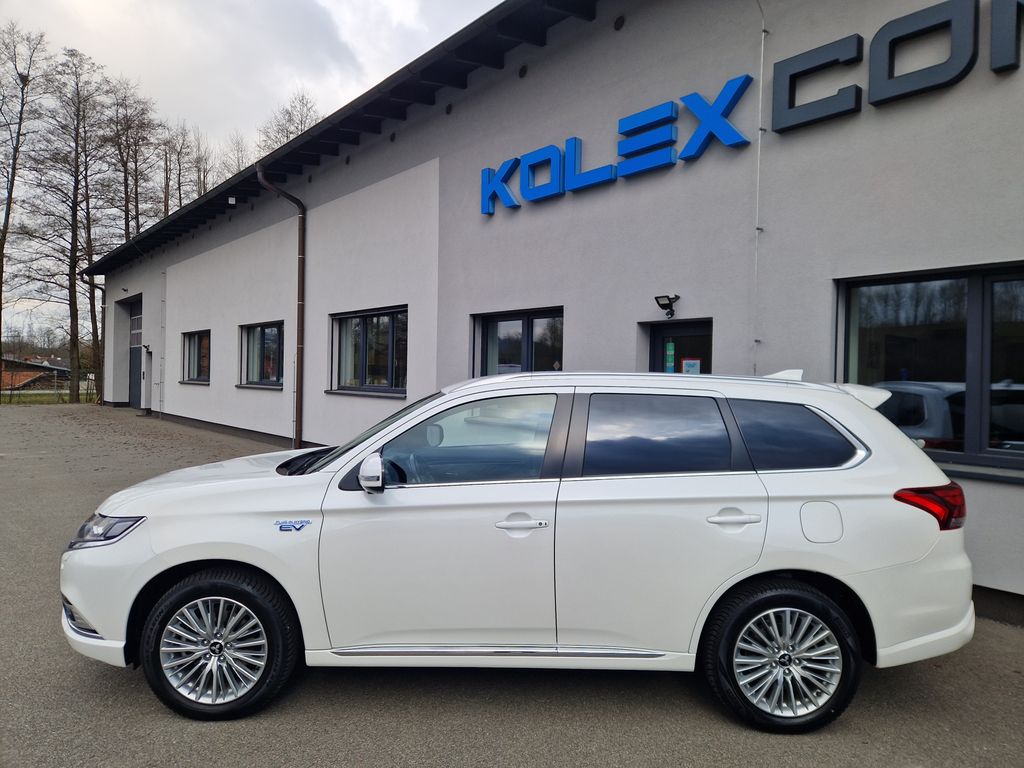 mitsubishi-outlander-2-4-phev-4x4 - 1