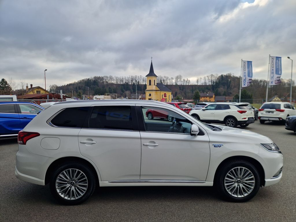 mitsubishi-outlander-2-4-phev-4x4 - 5