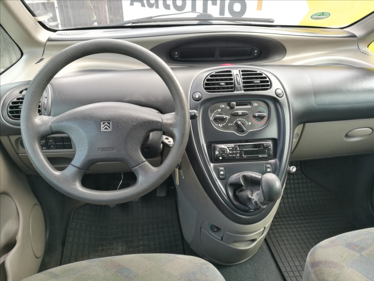 citroen-xsara-1-6-i-picasso - 4