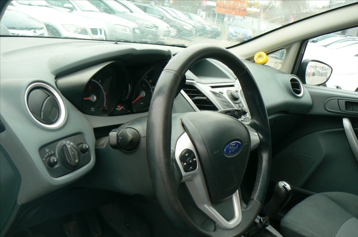 ford-fiesta-1-4-tdci - 8