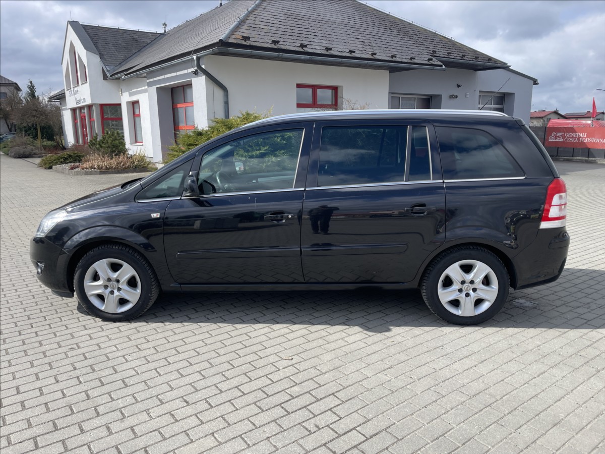 opel-zafira-1-6-i-16v-85kw-7mist-tazne-top-stav - 1
