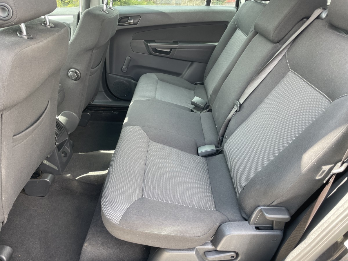 opel-zafira-1-6-i-16v-85kw-7mist-tazne-top-stav - 7