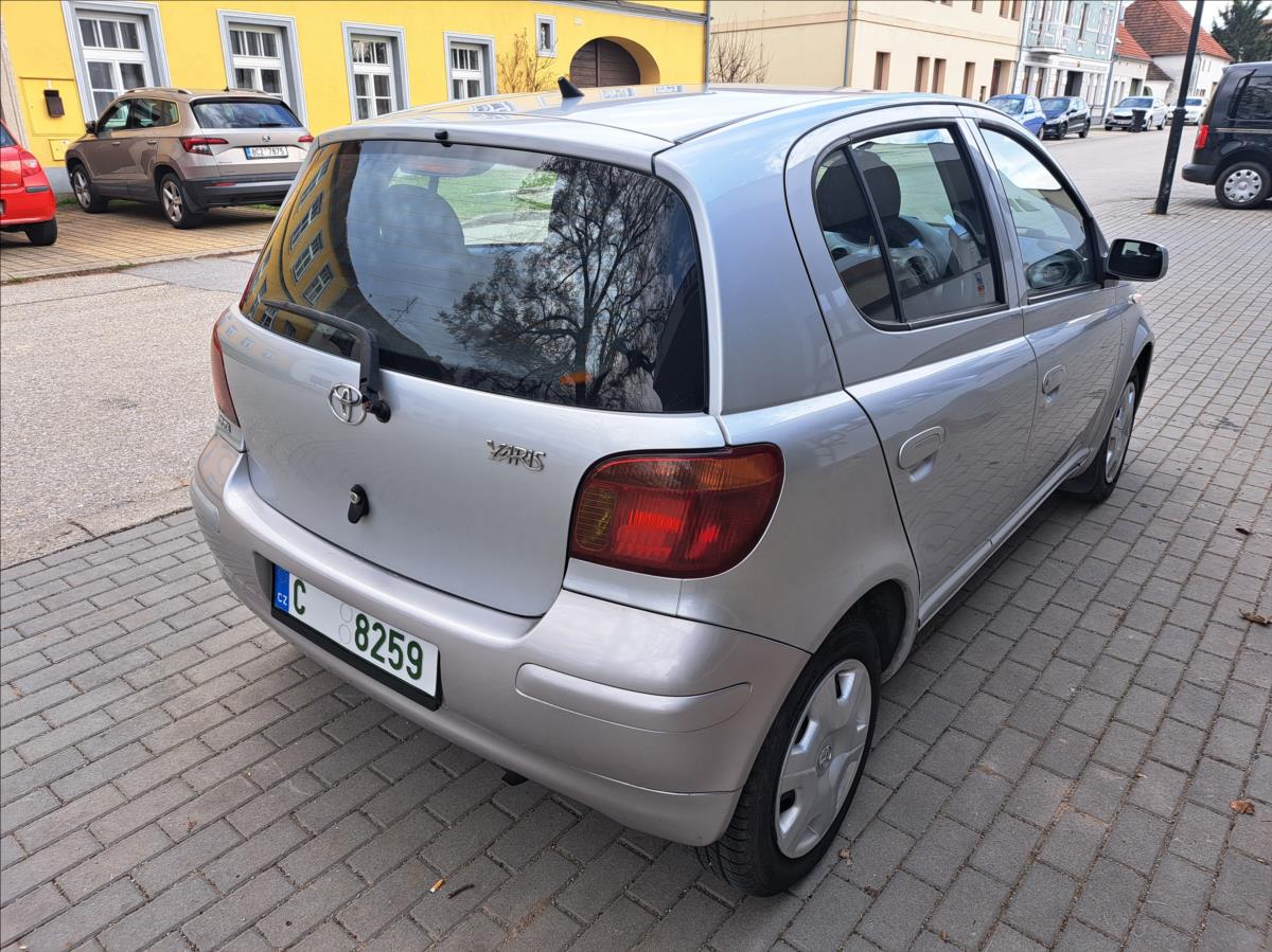 toyota-yaris-1-4-d-4d - 9