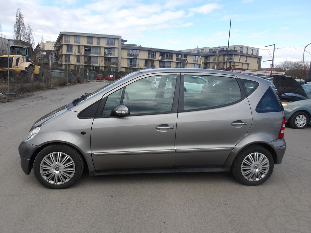 mercedes-benz-tridy-a-1-6i-automat-naj-170000km - 1