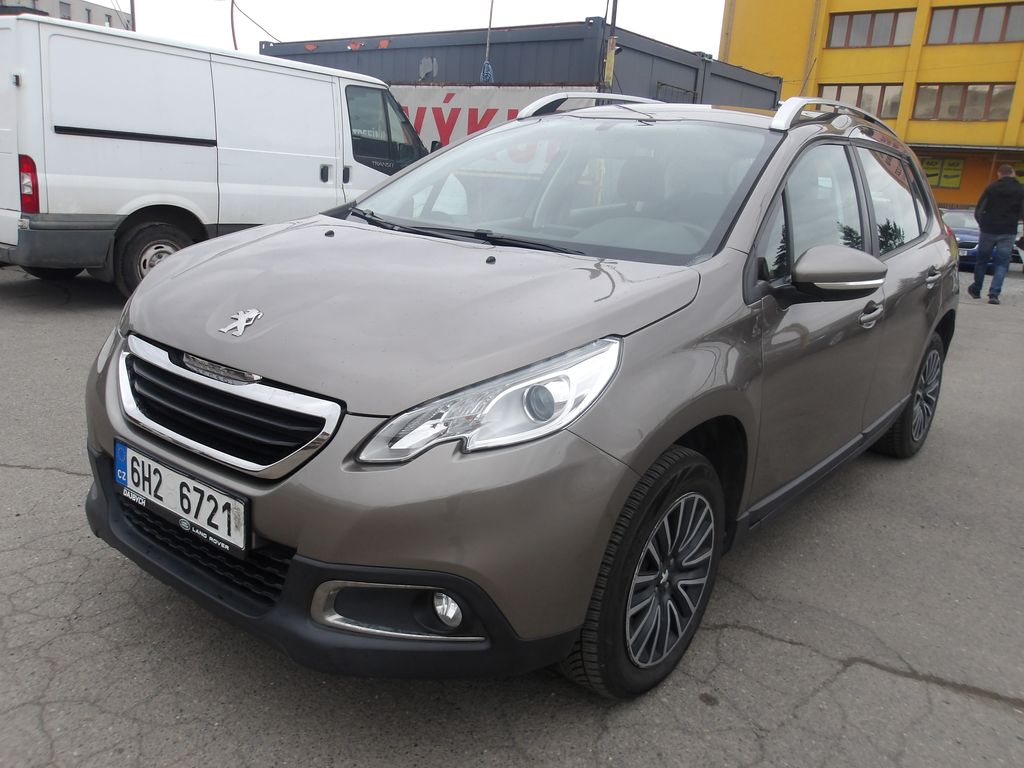 Peugeot 2008 1,2iČR NAJ.141000 km !