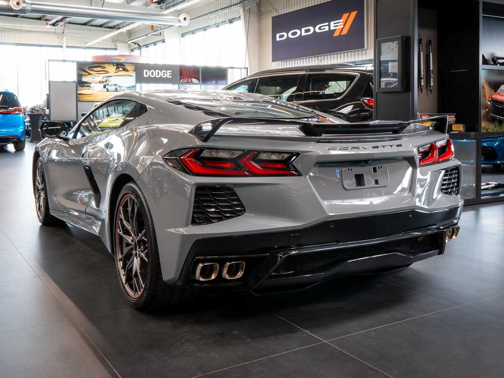 chevrolet-corvette-6-2-stingray-c8-3lt-z51-coupe - 1