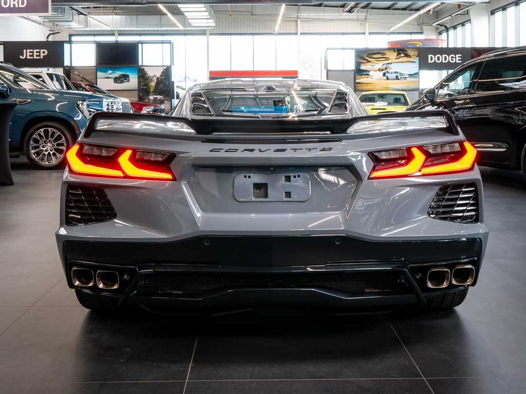 chevrolet-corvette-6-2-stingray-c8-3lt-z51-coupe - 3