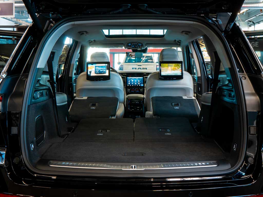 jeep-grand-cherokee-5-7-v8-overland-l-headup - 6