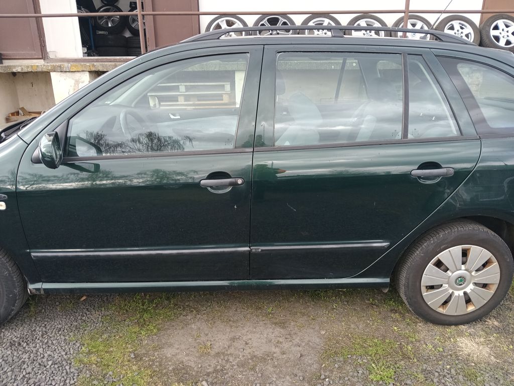 skoda-fabia-1-4-16v-comfort - 2