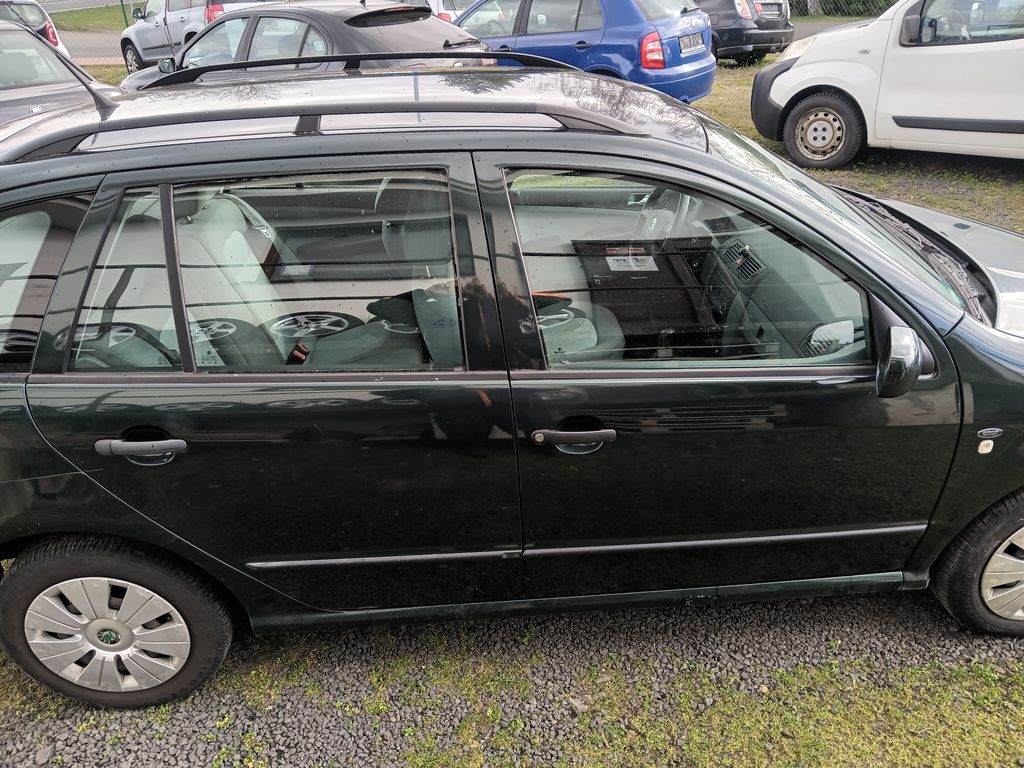 skoda-fabia-1-4-16v-comfort - 6