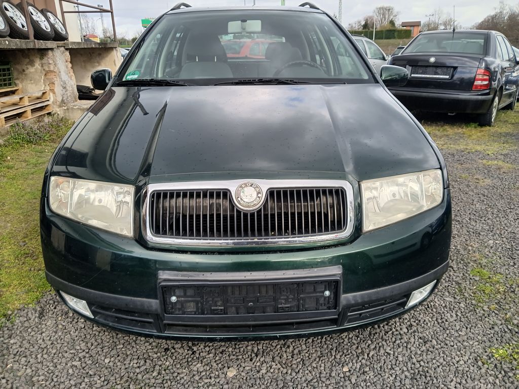 skoda-fabia-1-4-16v-comfort - 8