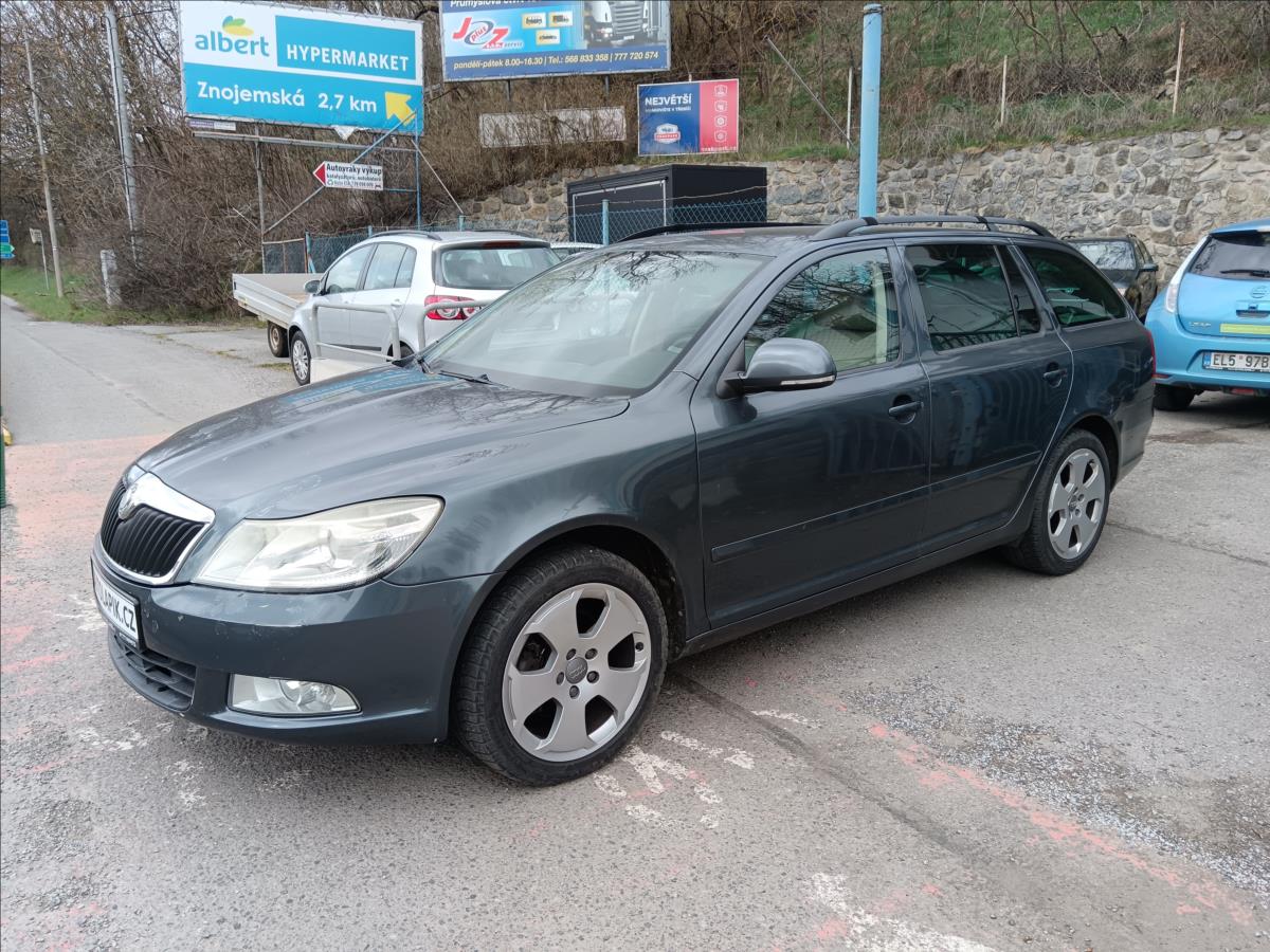skoda-octavia-2-0-tdi-cr-elegance - 3