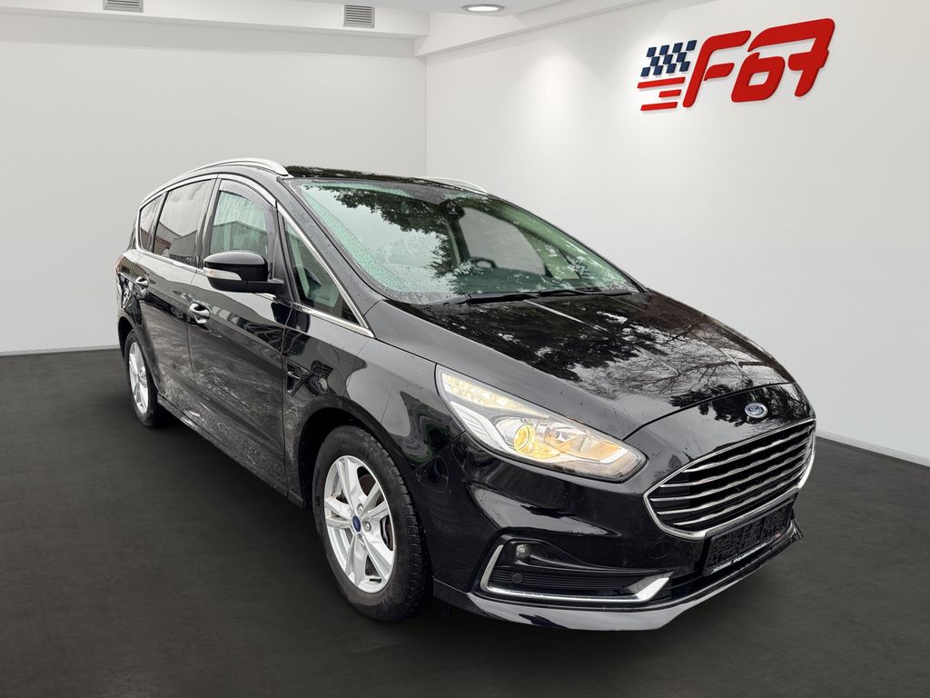 ford-s-max-titanium-zaruka-od-ford-67 - 1