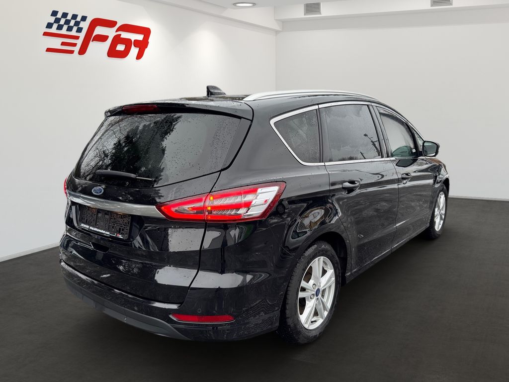 ford-s-max-titanium-zaruka-od-ford-67 - 2