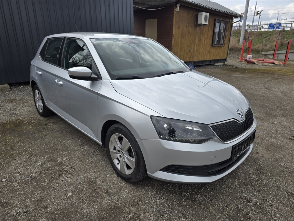 skoda-fabia-1-0-tsi-style-70kw - 2