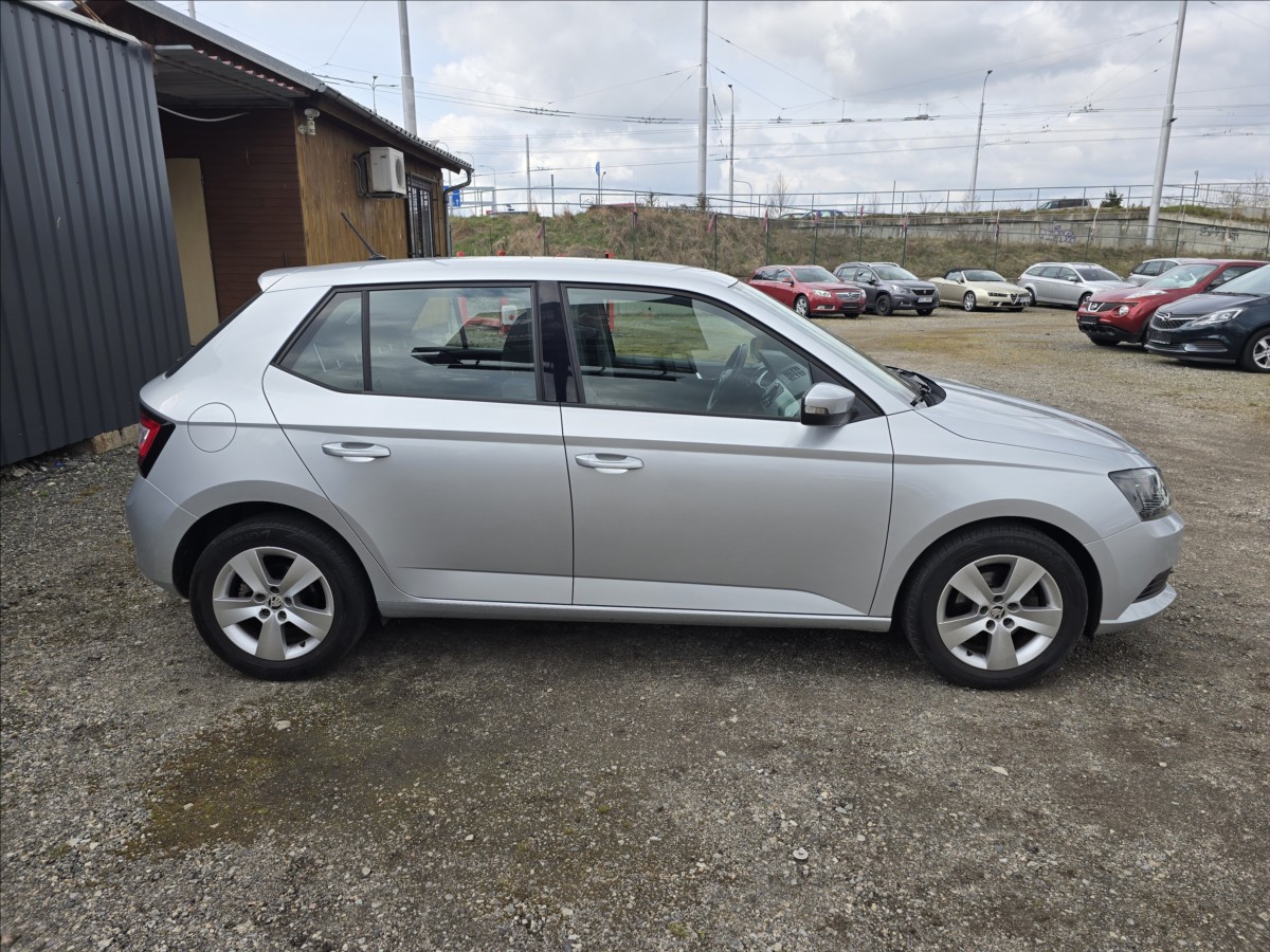skoda-fabia-1-0-tsi-style-70kw - 3
