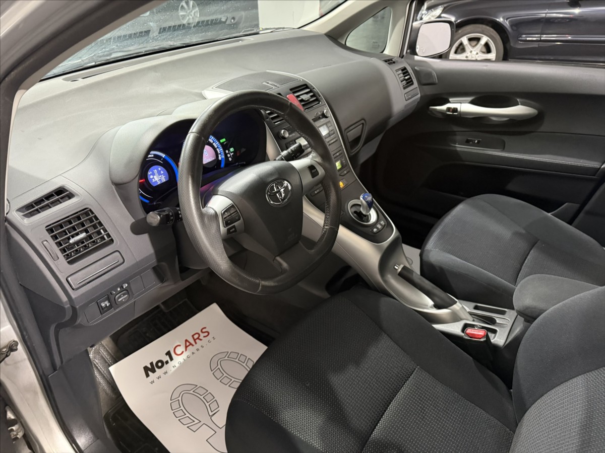toyota-auris-1-8-hybrid-automat-stk-alu - 6