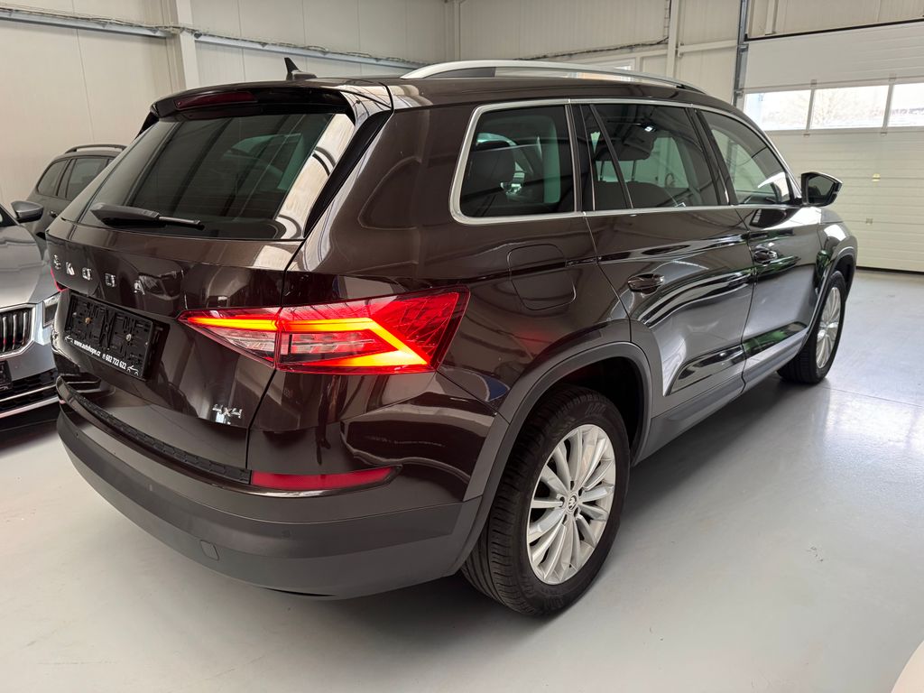 skoda-kodiaq-2-0-tsi-dsg-4x4-style - 5