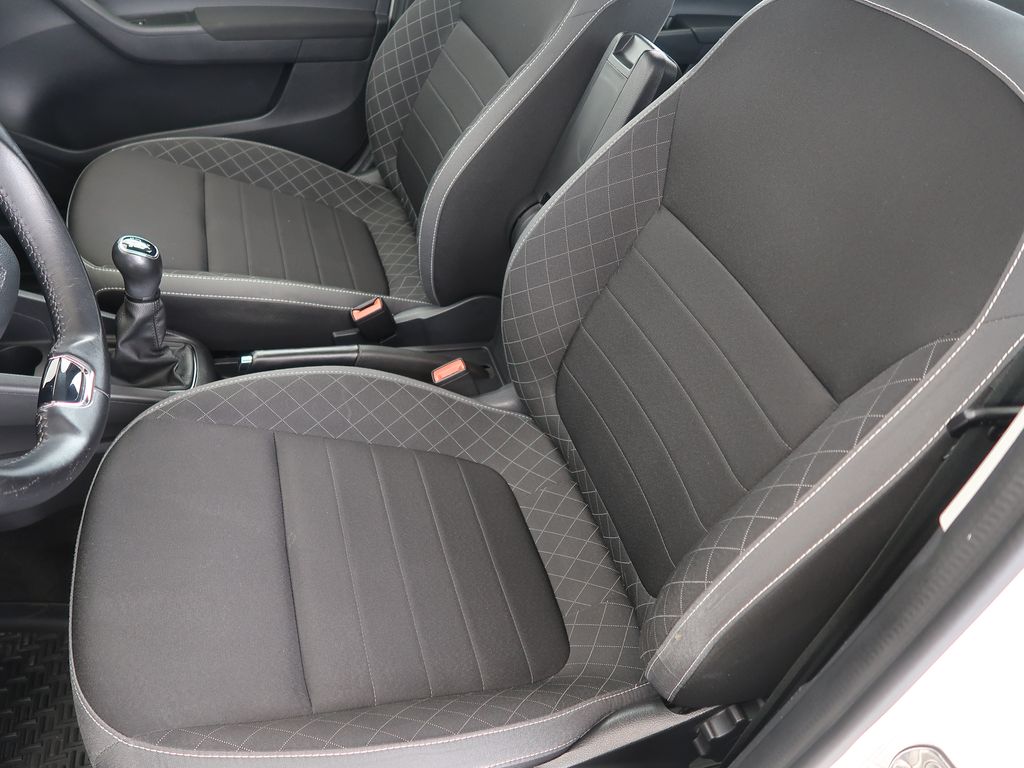 skoda-fabia-1-0tsi-cz-1maj-dph-ambition - 9