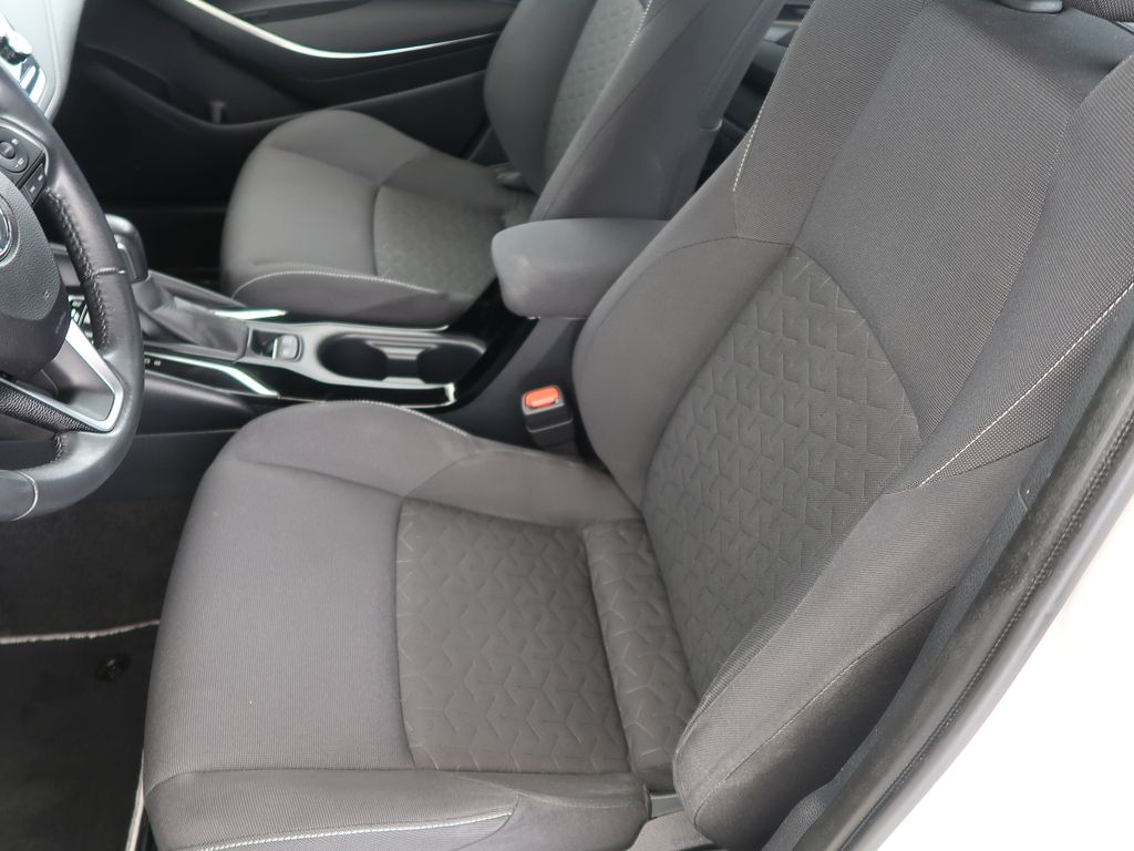 toyota-corolla-1-8hybrid-cz-comforttech - 8