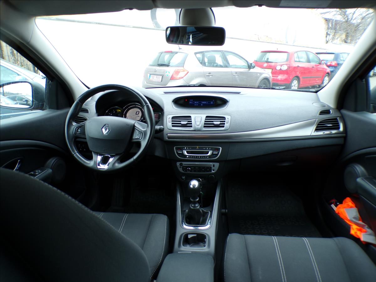 renault-megane-1-5-dci-tempomat-digi-klima - 6